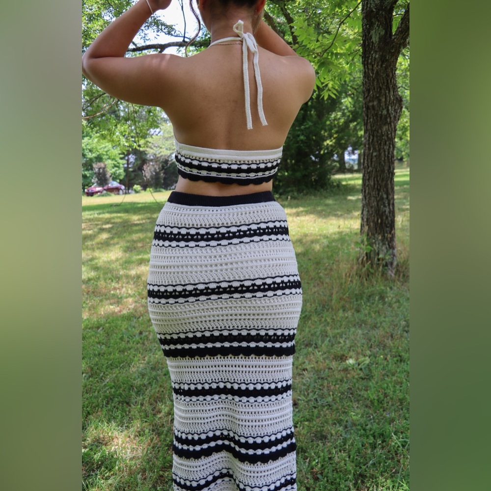 Knit Skirt Set - Picture 2 of 2
